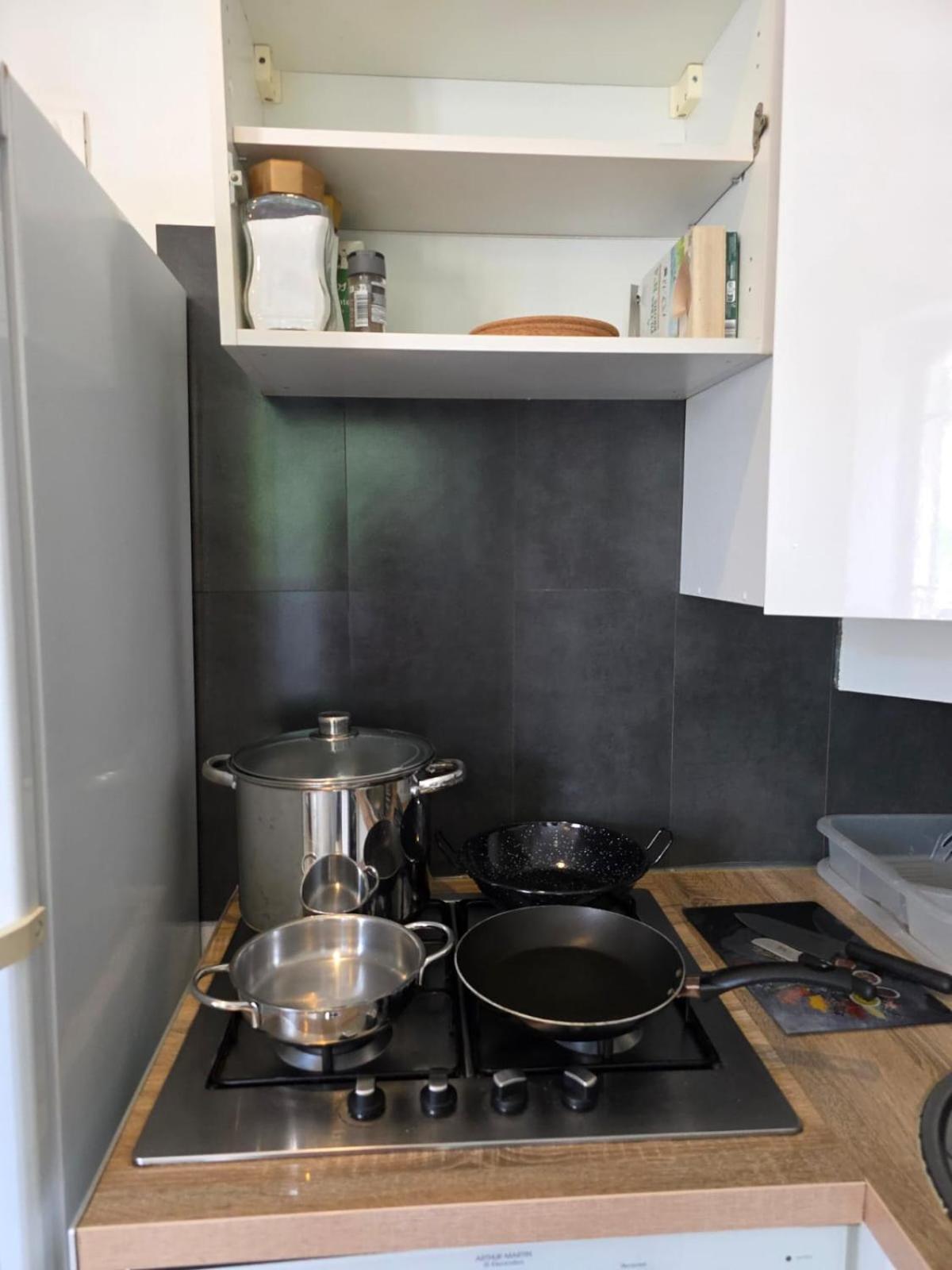 2 Spacious Bedrooms Near Riquier Station! Nisa Exterior foto
